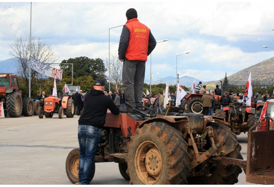 syskepsi-agroton-gia-bloka-ston-abelona-6995