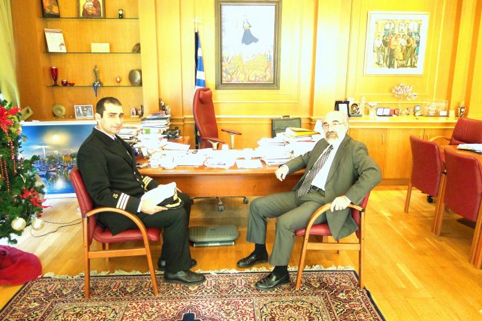 Συνάντηση Δημάρχου Αλεξανδρούπολης με το νέο Λιμενάρχη Συνάντηση Δημάρχου Αλεξανδρούπολης με το νέο Λιμενάρχη