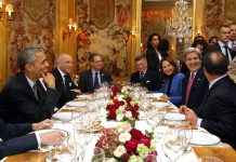Με το κλίμα σε «σημείο καμπής», οι αρχηγοί κρατών στη σύνοδο κορυφής στο Παρίσι προωθούν τη στροφή σε ΑΠΕ