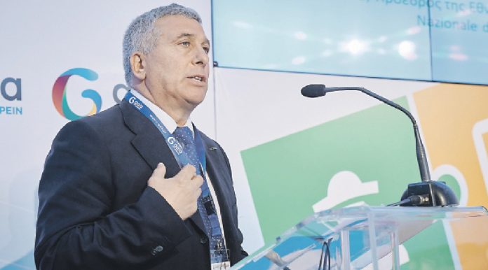 Tζενάρο Σίκολο: Μαζί, για την ιχνηλασιµότητα και την ποιότητα του έξτρα παρθένου ελαιολάδου Tζενάρο Σίκολο: Μαζί, για την ιχνηλασιµότητα και την ποιότητα του έξτρα παρθένου ελαιολάδου
