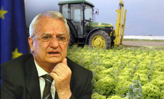 anastatosi-stous-agrotes-gia-tin-tropologia-paketou-chatzigaki-6013