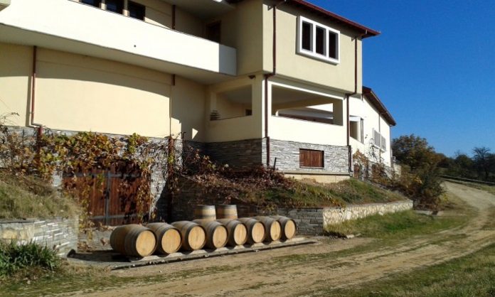Το κρασί πρέπει να παράγεται φυσικά Το κρασί πρέπει να παράγεται φυσικά