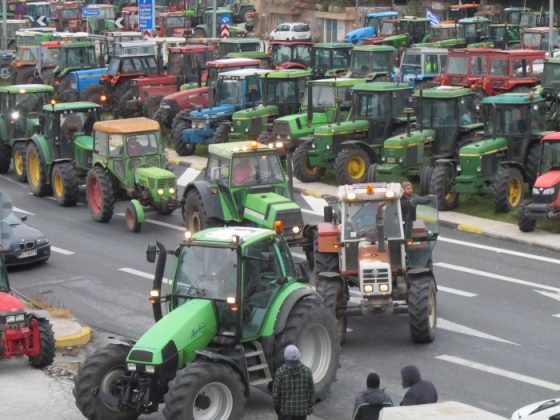 Ενωμένοι με κοινό διεκδικητικό πλαίσιο συνεχίζουν τον αγώνα τους οι αγρότες