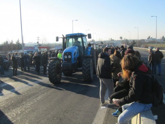 Σέρρες: Έκλεισε η εθνική οδός Θεσσαλονίκης-Σερρών στο ύψος του Λευκώνα