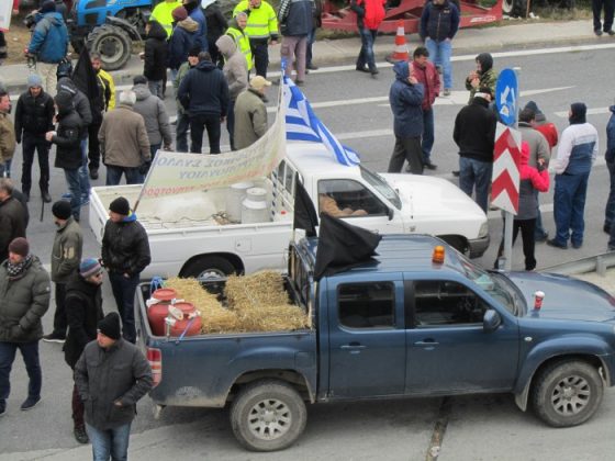 Αποστολή: Φωτορεπορτάζ και βίντεο από τα μπλόκα της Θεσσαλίας (Τέμπη – Νίκαια)