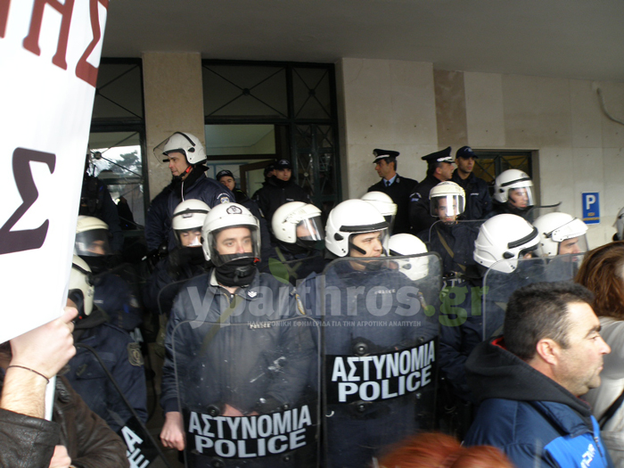 Στον Κατρούγκαλο έριξε το μπαλάκι ο Αποστόλου για το ασφαλιστικό των αγροτών