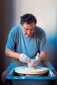 Καλλιτεχνικό Χωριό Βερέκυνθος: Μεταξύ τέχνης και γης Καλλιτεχνικό Χωριό Βερέκυνθος: Μεταξύ τέχνης και γης