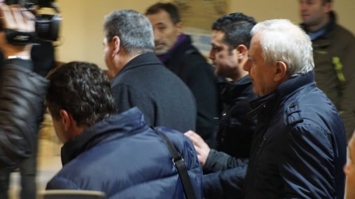 Λάκισε από τα εγκαίνια ο Αποστόλου Λάκισε από τα εγκαίνια ο Αποστόλου