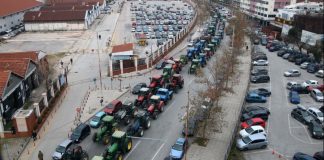 Συμβολικός αποκλεισμός του κόμβου των Μαλγάρων από τους αγρότες