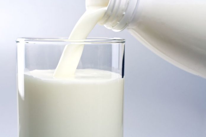Tον Ιούνιο η έκθεση της Ευρωπαϊκής Επιτροπής για την αγορά γάλακτος