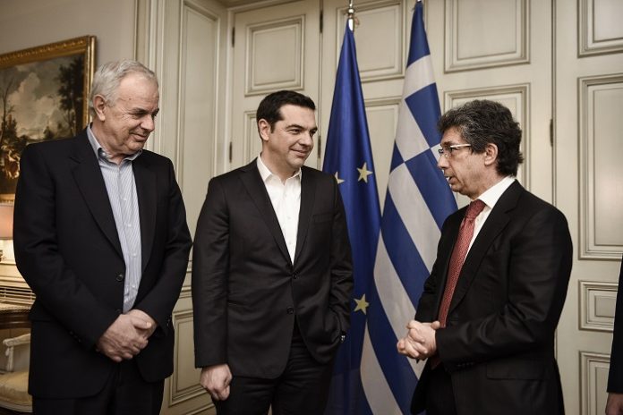Συμφωνία με Philip Morris για την απορρόφηση 30.000 τόνων ελληνικού καπνού έως το 2018