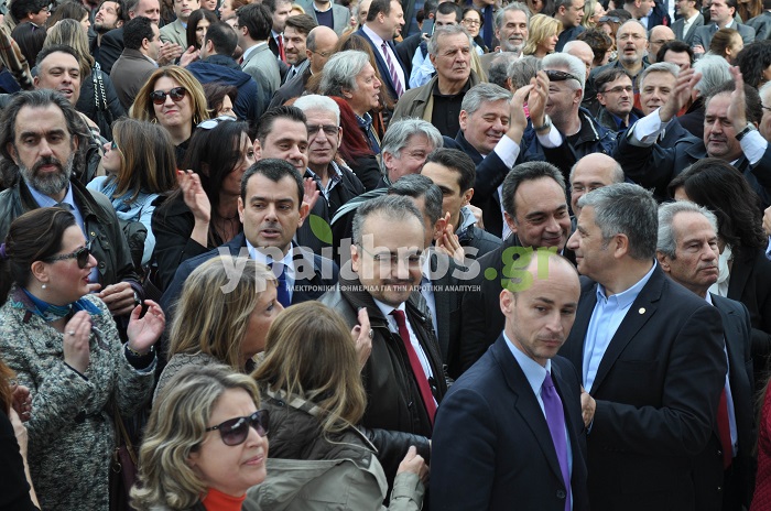 Οι γραβάτες… άδουν!