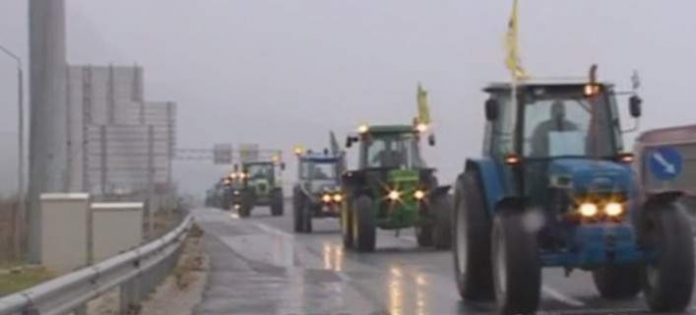 αγρότες τρακτέρ κομβόι μπλόκο νίκαιας