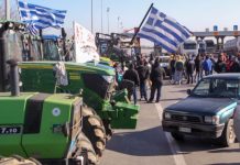 Αγρότες από την Αχαΐα, την Ηλεία και την Αιτωλοακαρνανία μεταβαίνουν στην Αθήνα με λεωφορεία και αυτοκίνητα