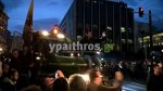 Στο Σύνταγμα έχουν εδώ και ώρα αγρότες μαζί με τα τρακτέρ, τα οποία έχουν παρατάξει μπροστά από τη Βουλή.