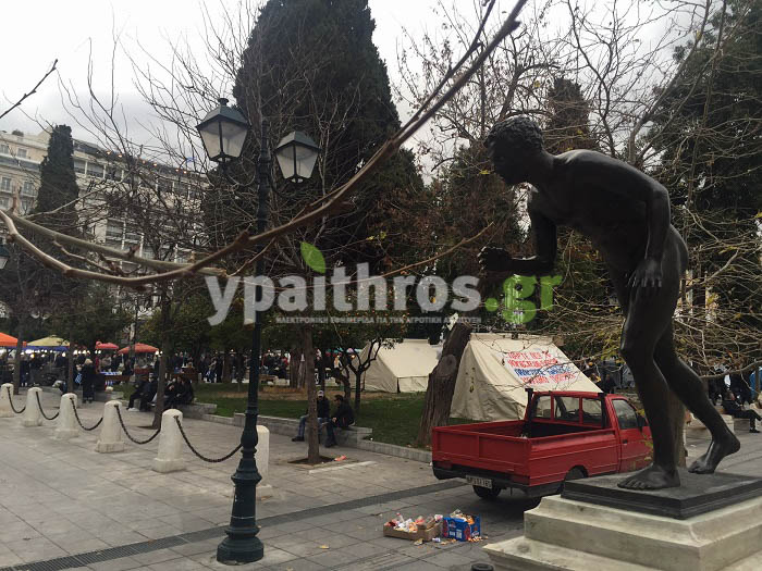 Γεμίζει το Σύνταγμα