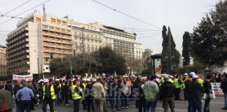 Διαμαρτυρία λιμενεργατών στην Αθήνα
