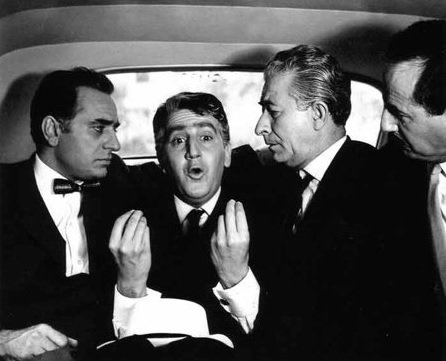 Γιώργος Κωνσταντίνου: Βλέπω έναν τοίχο μόνο και με τρομάζει