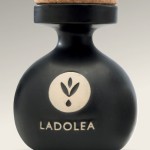 Το ελαιόλαδο της Κορίνθου  κάνει θραύση στη Σιγκαπούρη