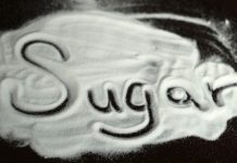 Με αυτούς τους πονηρούς τρόπους κρύβεται η ζάχαρη στα τρόφιμα