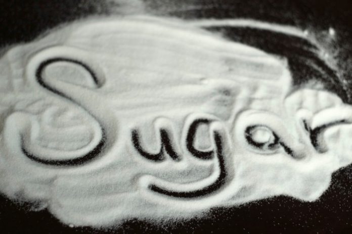 Με αυτούς τους πονηρούς τρόπους κρύβεται η ζάχαρη στα τρόφιμα