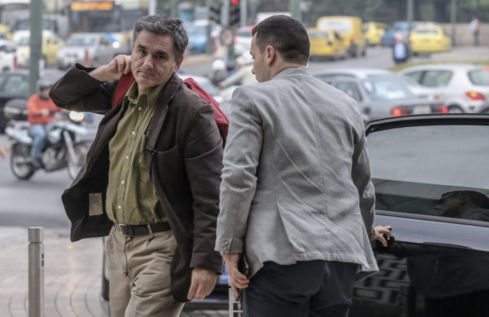 Φορολογία και ασφαλιστικό αγροτών, πρώτο πιάτο στο μενού κυβέρνησης-δανειστών Φορολογία και ασφαλιστικό αγροτών, πρώτο πιάτο στο μενού κυβέρνησης-δανειστών