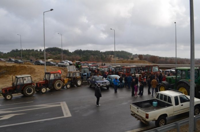 Ροδόπη:Στον κόμβο του Τυχηρού η καρδιά των κινητοποιήσεων Ροδόπη:Στον κόμβο του Τυχηρού η καρδιά των κινητοποιήσεων
