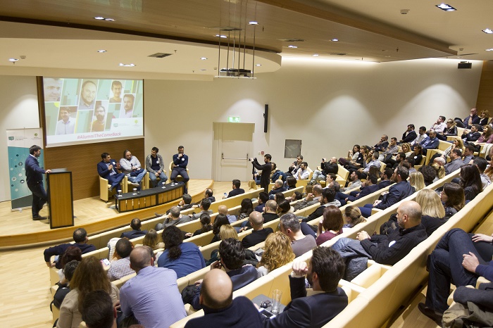 ekdilosi-gia-tous-apofoitous-tis-e-academy-sto-kentro-exelixi-19851
