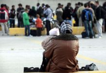 Στους 3.680 οι πρόσφυγες και μετανάστες που φιλοξενούνται στο λιμάνι του Πειραιά