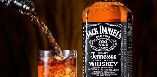 Σκούρα τα βρήκε σε Ασία, Ρωσία η εταιρεία που παράγει το Jack Daniel’s