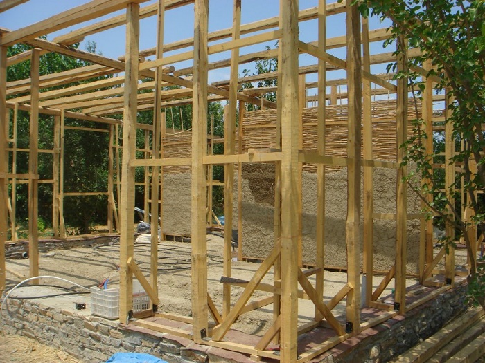 Σπίτια πλασμένα από πηλό, Λάρισα Σπίτια πλασμένα από πηλό