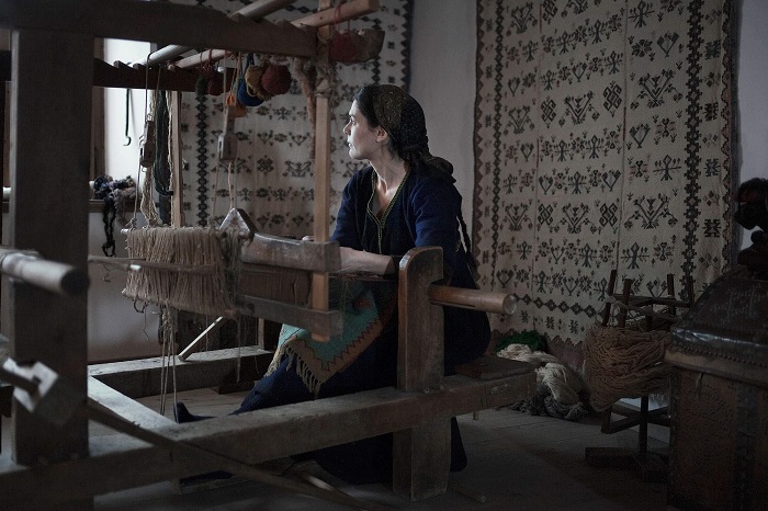 Στη σκιά της Ιστορίας που οδηγεί στο αύριο