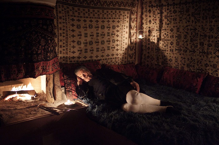 Στη σκιά της Ιστορίας που οδηγεί στο αύριο