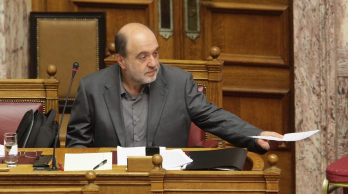 Στις συμπληγάδες των συμψηφισμών η δεύτερη δόση αγροτικού πετρελαίου του 2014 Στις συμπληγάδες των συμψηφισμών η δεύτερη δόση αγροτικού πετρελαίου του 2014