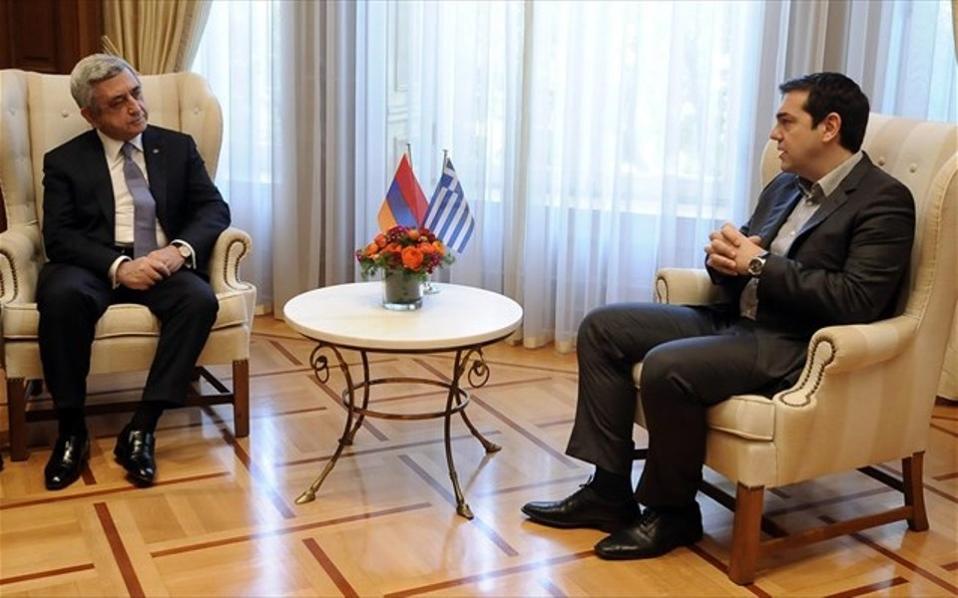 tsipras-sarkisian-i-prosfygiki-krisi-afora-oli-ti-diethni-koinotita-22283