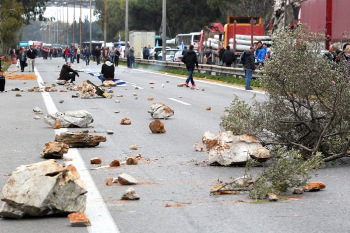 Ταυτοποιήθηκαν τρία άτομα από την αστυνομία για τα επεισόδια στο Χαϊδάρι