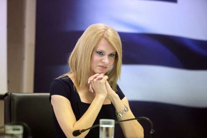 Επισκέψεις της Υφυπουργού Θ. Τζάκρη σε επιχειρήσεις του Ν. Σερρών Επισκέψεις της Υφυπουργού Θ. Τζάκρη σε επιχειρήσεις του Ν. Σερρών