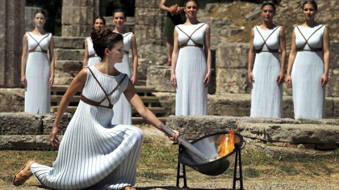Ξεκινάει το ταξίδι της Ολυμπιακής φλόγας για τους Ολυμπιακούς του Ρίο Ξεκινάει το ταξίδι της Ολυμπιακής φλόγας για τους Ολυμπιακούς του Ρίο