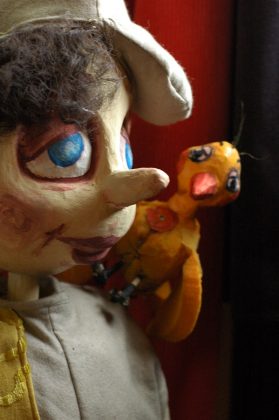 Λάρισα: Ο μαγικός κόσμος της κούκλας