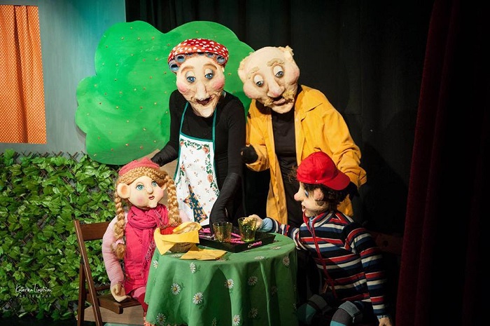 Λάρισα: Ο μαγικός κόσμος της κούκλας