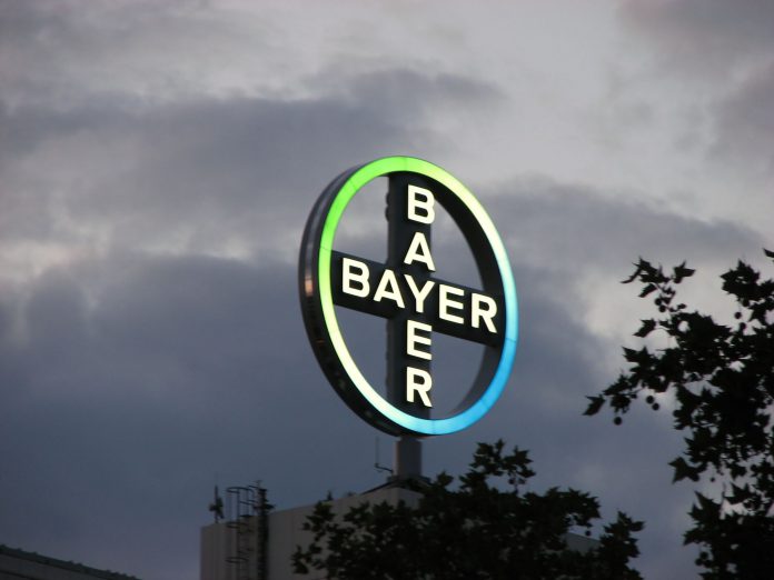 Η Bayer «ψήνει» πρόταση 40 δισ. δολ. για εξαγορά της Monsanto