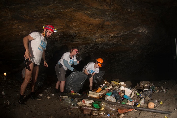 Γυάρος: Εμείς φυλακίζουμε, η φύση ελευθερώνει