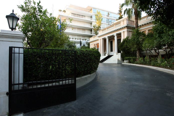 Ανασχηματισμός προ των πυλών Ανασχηματισμός προ των πυλών