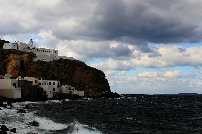 nisyros tis lavas kai tou pelagos