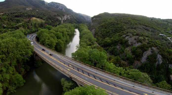 Προσωρινές κυκλοφοριακές ρυθμίσεις στην κοιλάδα των Τεμπών