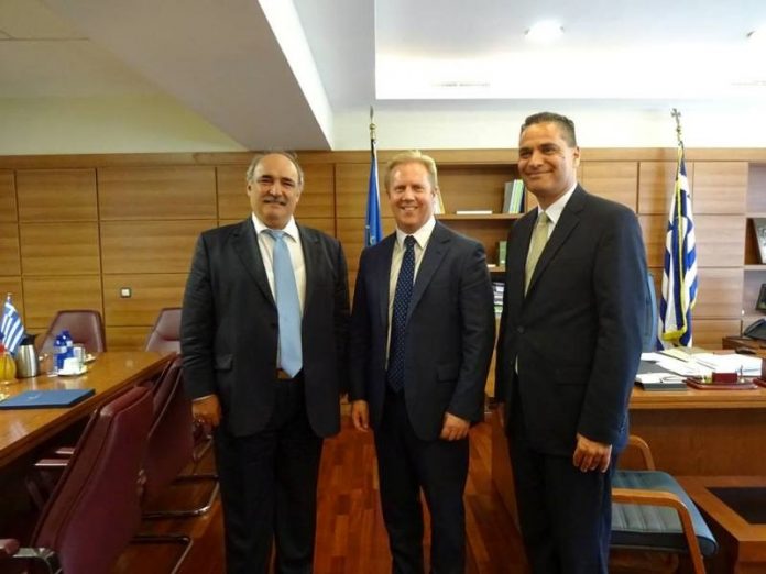 Συνάντηση Μπόλαρη με τον Υπουργό Εμπορίου της Νέας Ζηλανδίας