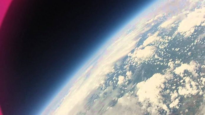 "Smart balloons" collect and transmit meteorological precision data "Smart balloons" collect and transmit meteorological precision data