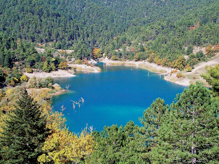afstirotero-nomothetiko-plaisio-gia-geotopous-zitise-i-chara-kafantari-36217