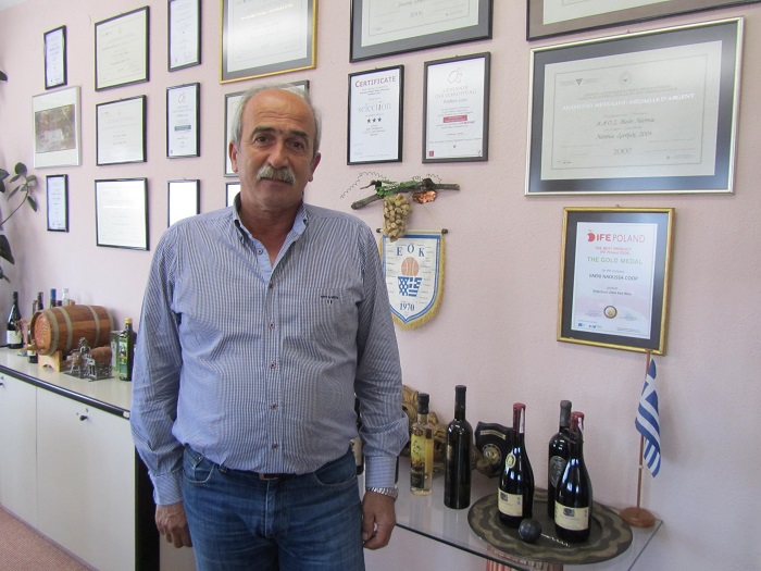 Ο πρόεδρος του Οινοποιητικού Συνεταιρισμού ΒΑΕΝΙ,  Γιώργος Φουντούλης