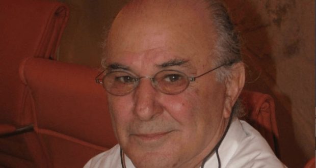 Πέθανε ο επί σειρά ετών διευθυντής του ΜΑΙX, Αλκίνοος Νικολαϊδης